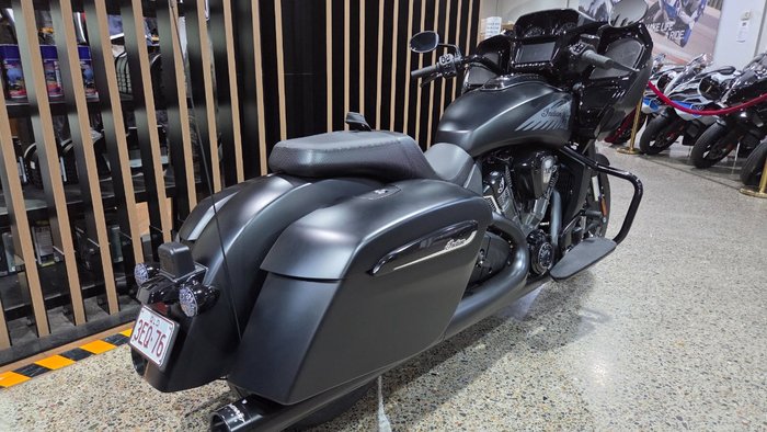 2026 Indian CHALLENGER DARK HORSE Black