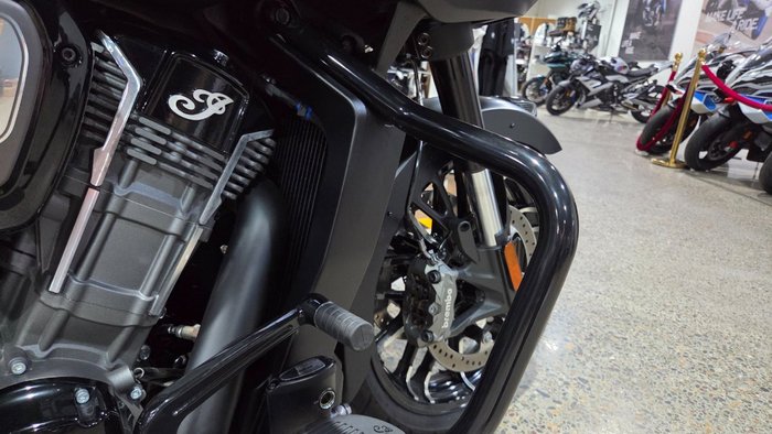 2026 Indian CHALLENGER DARK HORSE Black