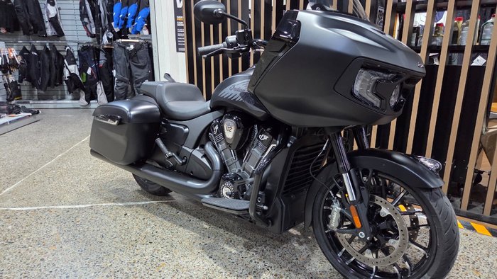 2026 Indian CHALLENGER DARK HORSE Black
