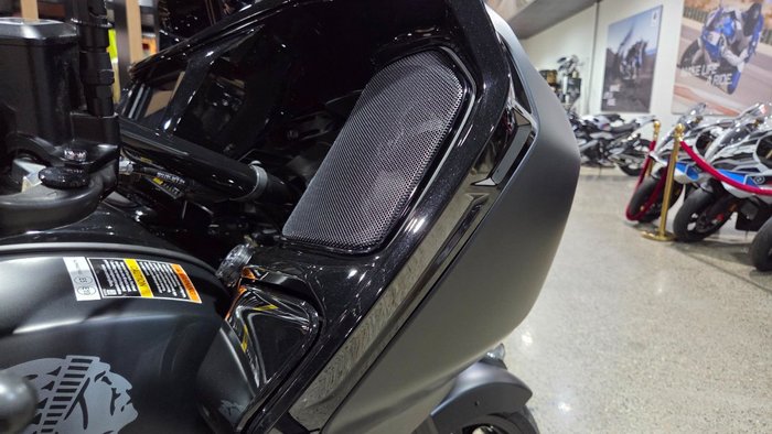 2026 Indian CHALLENGER DARK HORSE Black