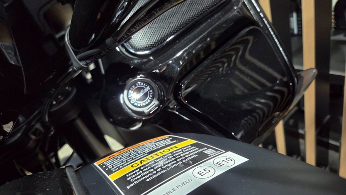 2026 Indian CHALLENGER DARK HORSE Black