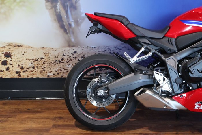 2025 Honda CBR650RAC Red