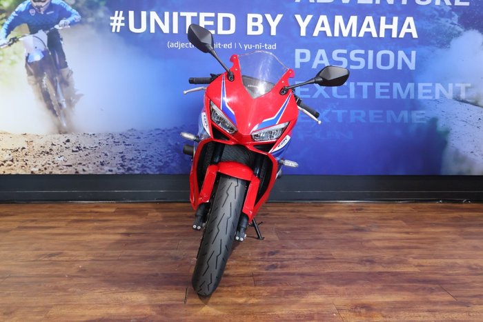 2025 Honda CBR650RAC Red