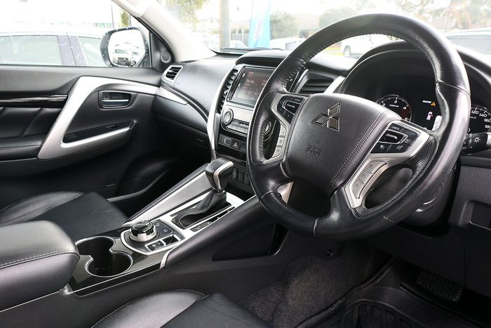 2018 Mitsubishi Pajero Sport GLS