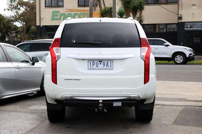 2018 Mitsubishi Pajero Sport GLS