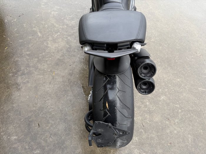 2011 DUCATI DIAVEL Black