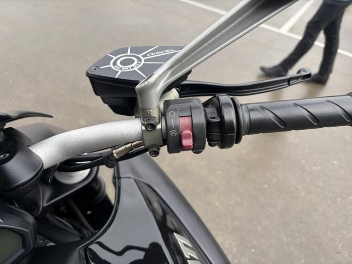 2011 DUCATI DIAVEL Black