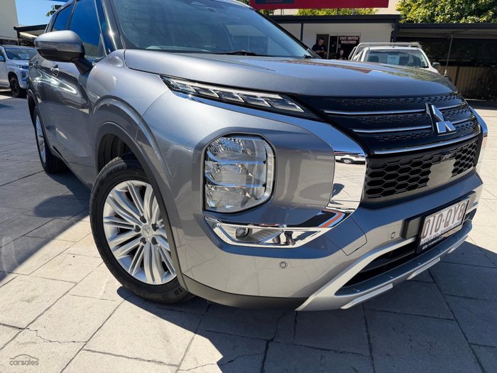 2021 Mitsubishi Outlander LS