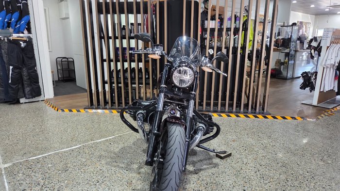 2021 BMW Motorrad R 18 RED