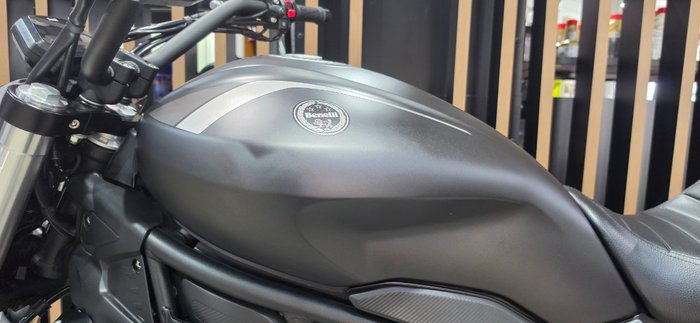 2022 Benelli 502C Black