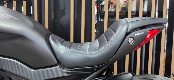 2022 Benelli 502C Black