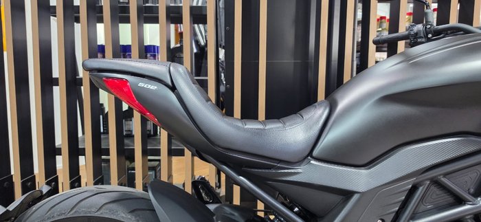 2022 Benelli 502C Black