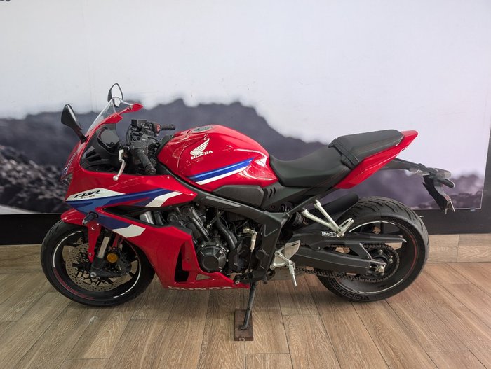 2024 Honda CBR650RAC RED