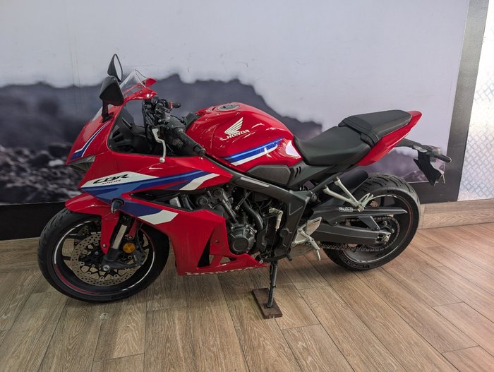 2024 Honda CBR650RAC RED