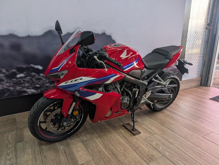 2024 Honda CBR650RAC RED