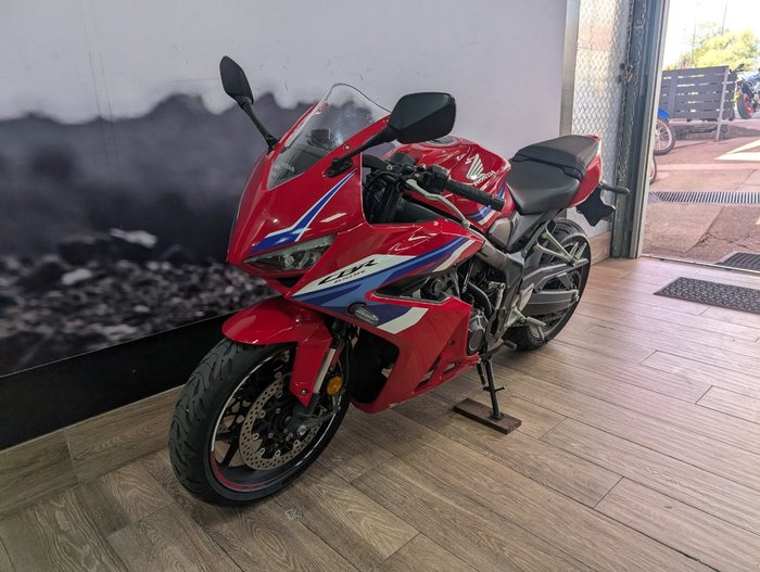 2024 Honda CBR650RAC RED