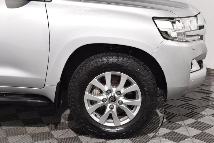 2020 Toyota Landcruiser VX