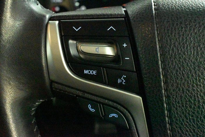 2020 Toyota Landcruiser VX