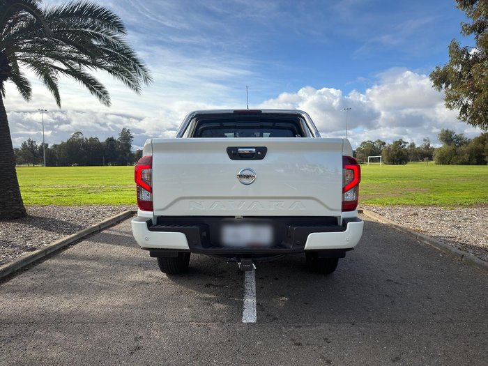 2025 Nissan Navara ST-X