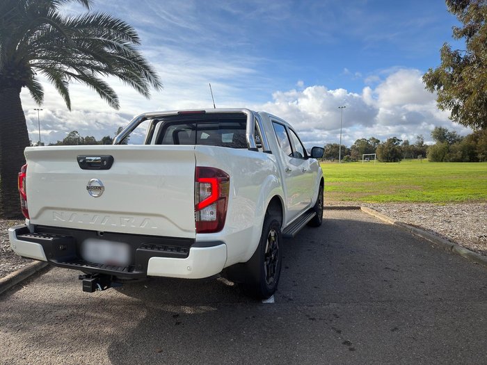 2025 Nissan Navara ST-X