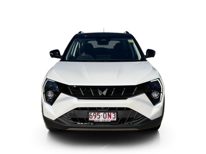 2025 Mahindra XUV3XO AX7L