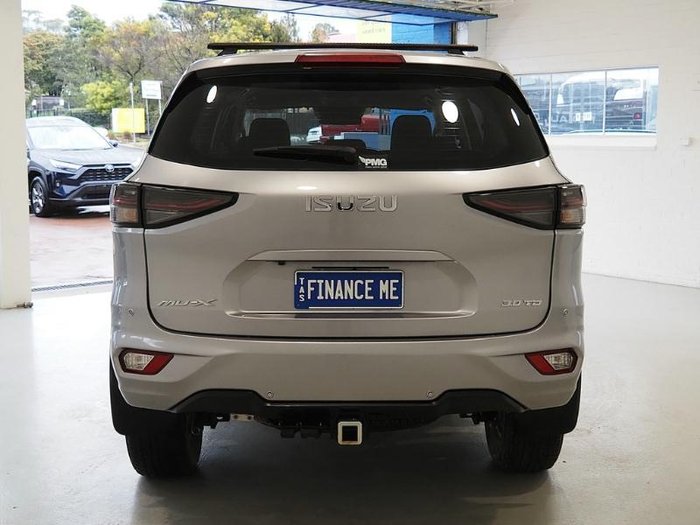 2023 Isuzu MU-X LS-M