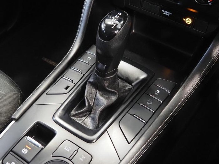 2023 Isuzu MU-X LS-M