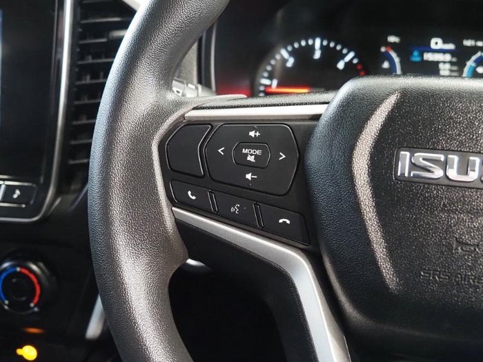 2023 Isuzu MU-X LS-M