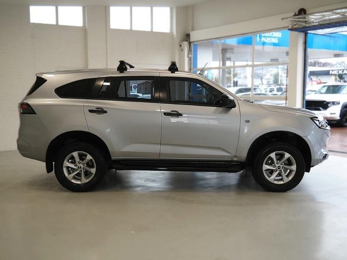 2023 Isuzu MU-X LS-M