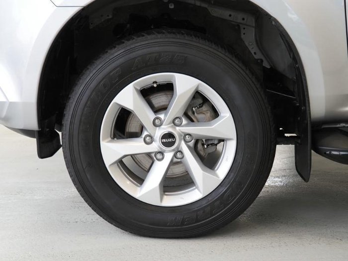 2023 Isuzu MU-X LS-M