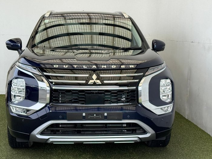 2025 Mitsubishi Outlander Exceed