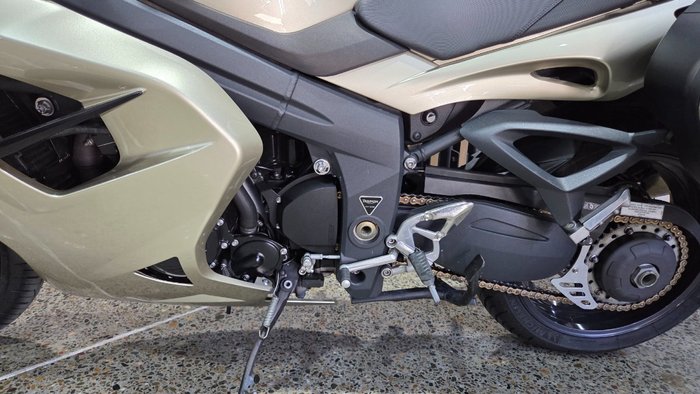 2013 Triumph SPRINT GT GOLD