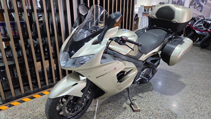 2013 Triumph SPRINT GT GOLD