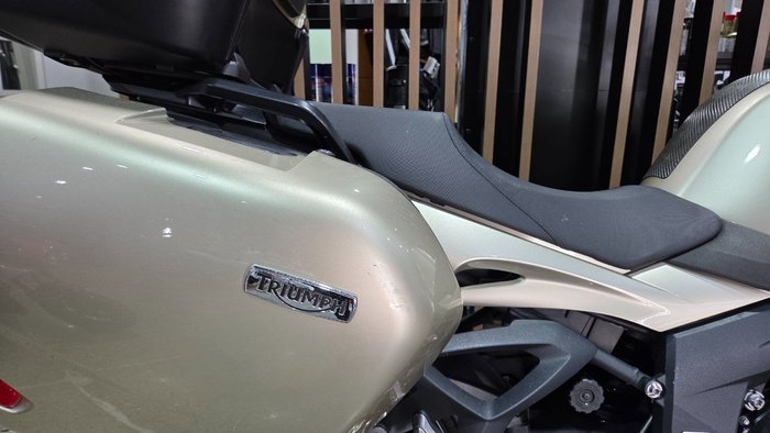 2013 Triumph SPRINT GT GOLD
