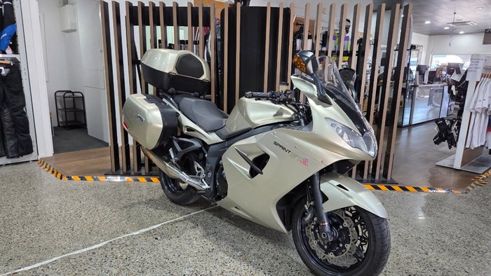 2013 Triumph SPRINT GT GOLD