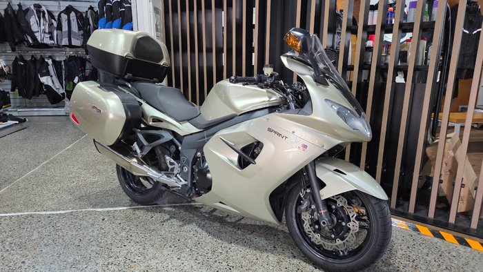 2013 Triumph SPRINT GT GOLD