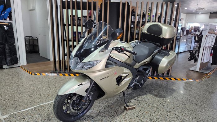 2013 Triumph SPRINT GT GOLD