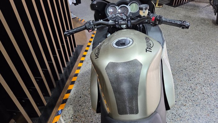 2013 Triumph SPRINT GT GOLD