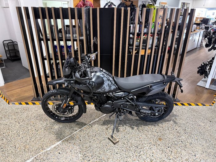 2026 Royal Enfield HIMALAYAN 450 MANA BLACK