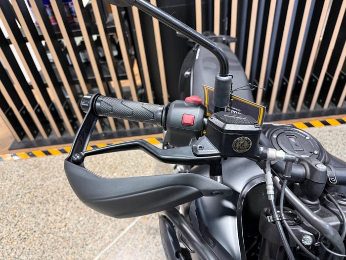 2026 Royal Enfield HIMALAYAN 450 MANA BLACK