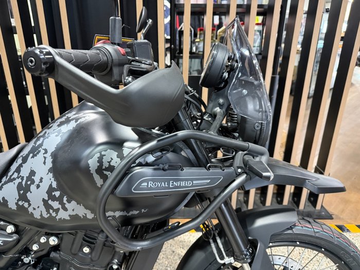2026 Royal Enfield HIMALAYAN 450 MANA BLACK