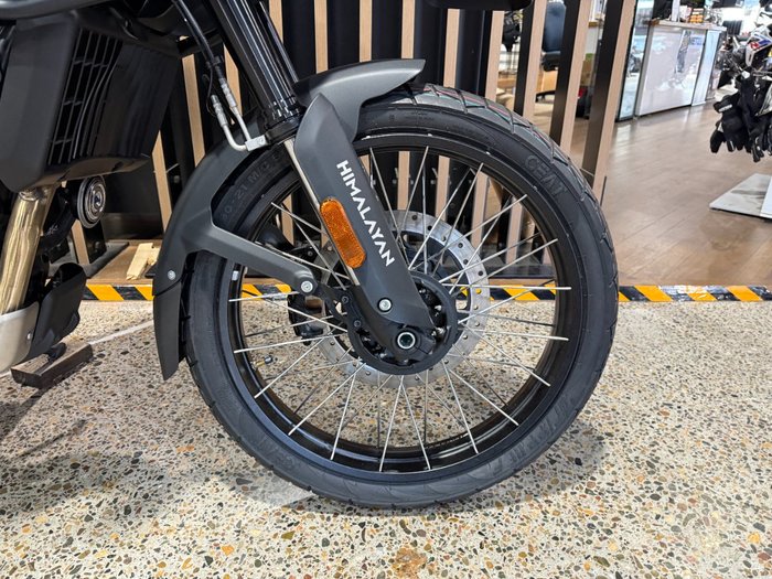 2026 Royal Enfield HIMALAYAN 450 MANA BLACK