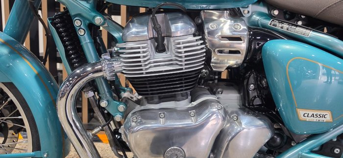 2025 Royal Enfield CLASSIC 650 TEAL GREEN