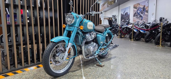 2025 Royal Enfield CLASSIC 650 TEAL GREEN