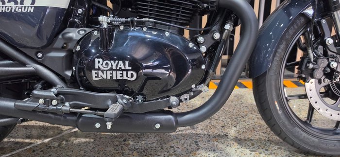 2026 Royal Enfield SHOTGUN 650 WHITE