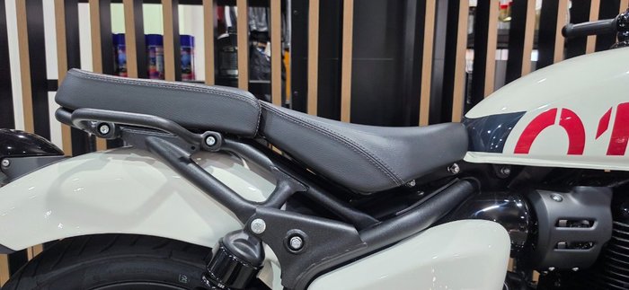 2026 Royal Enfield SHOTGUN 650 WHITE