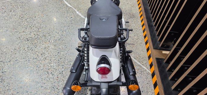 2026 Royal Enfield SHOTGUN 650 WHITE