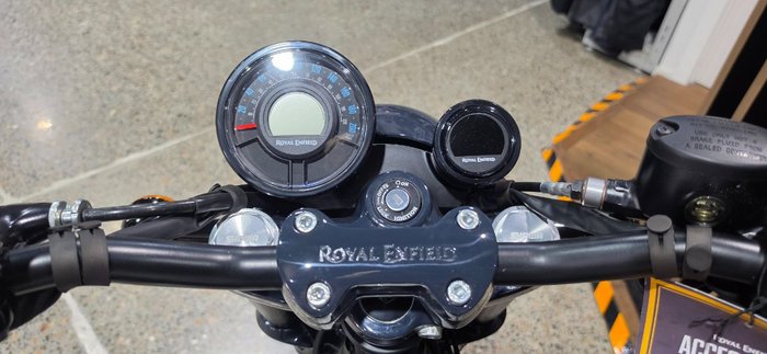 2026 Royal Enfield SHOTGUN 650 WHITE