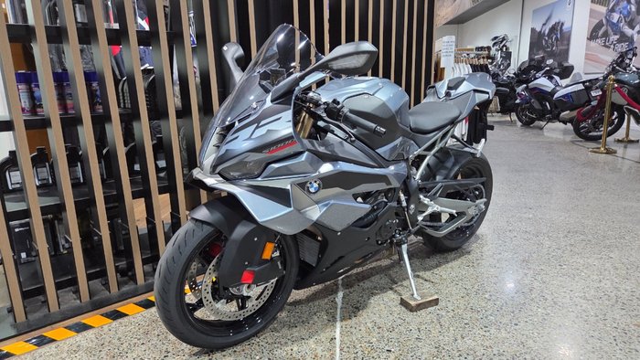 2026 BMW Motorrad S 1000 RR SILVER