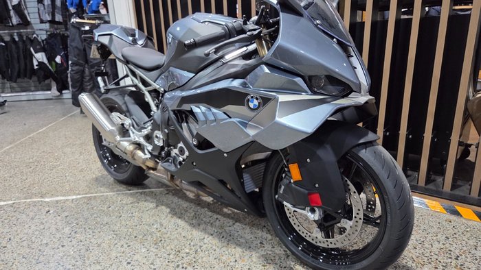2026 BMW Motorrad S 1000 RR SILVER